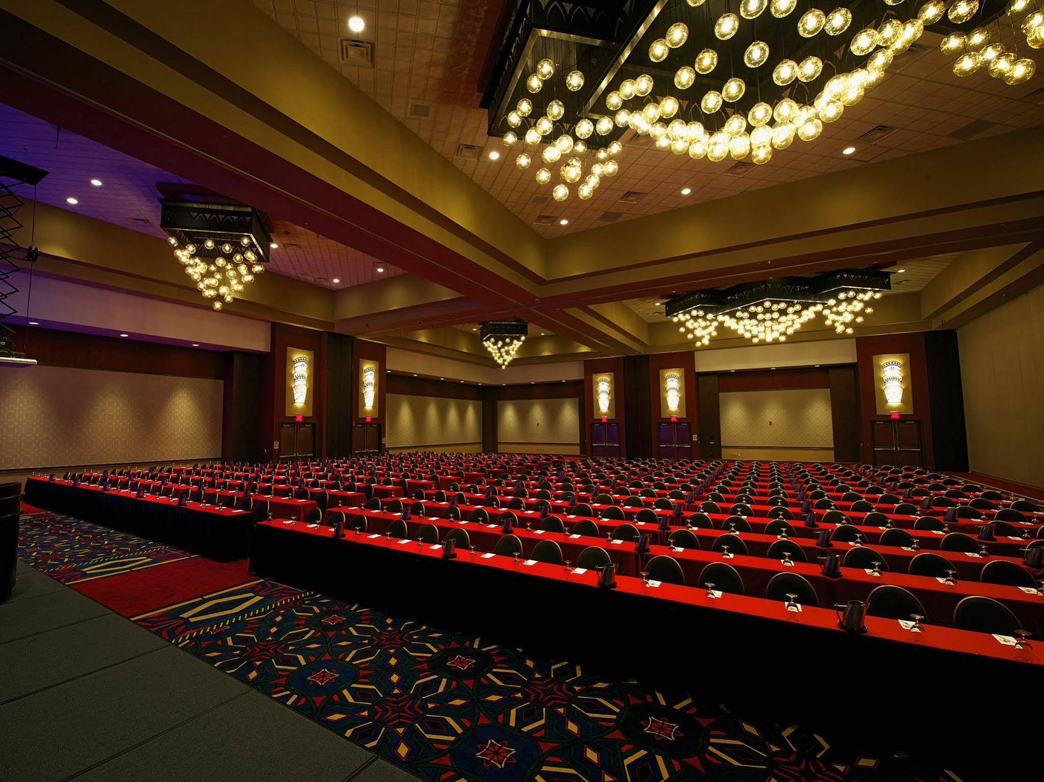 Hard Rock Hotel & Casino Tulsa Catoosa Exterior photo